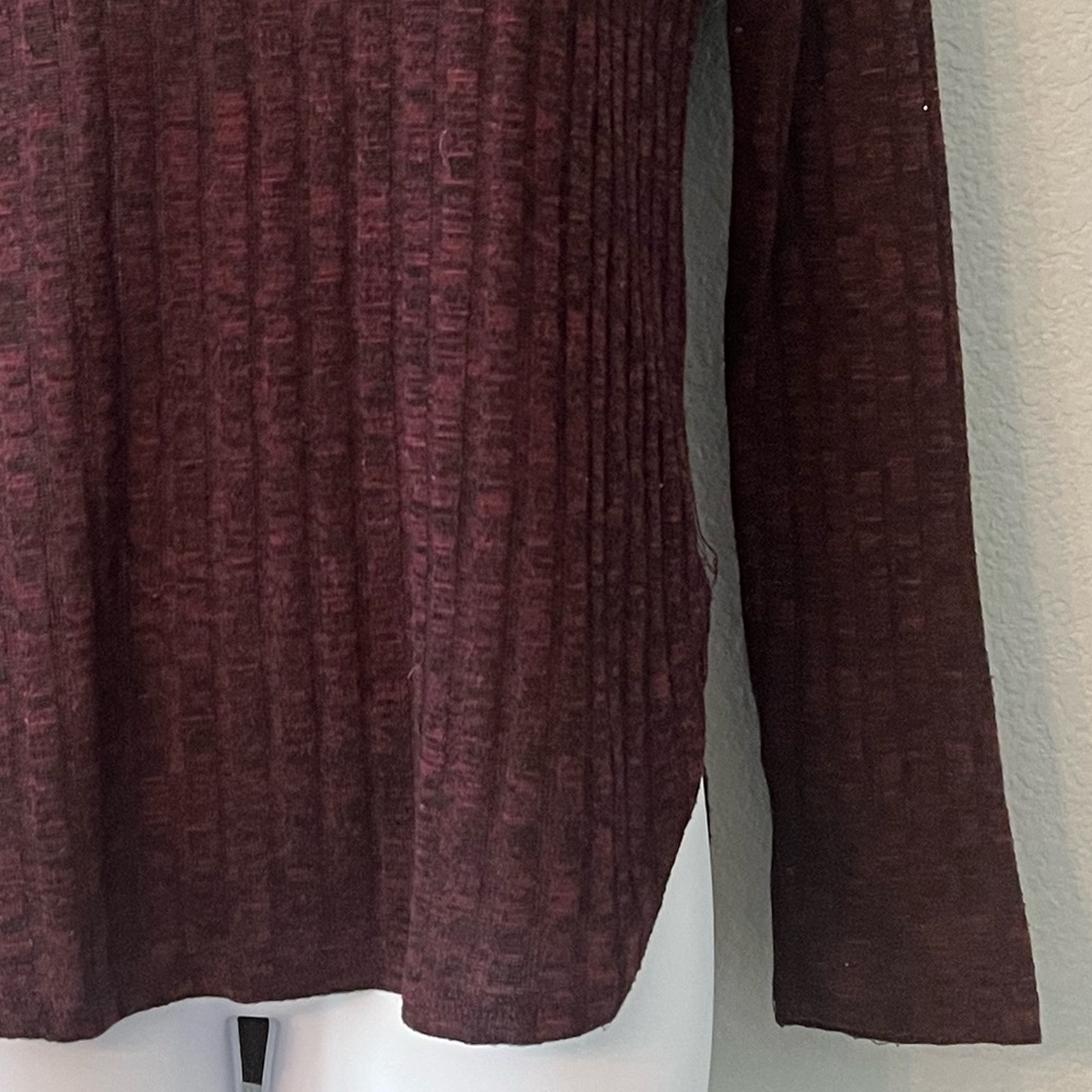3/$20 Rue21 Ribbed Sheer Tunic - Picture 7 of 9